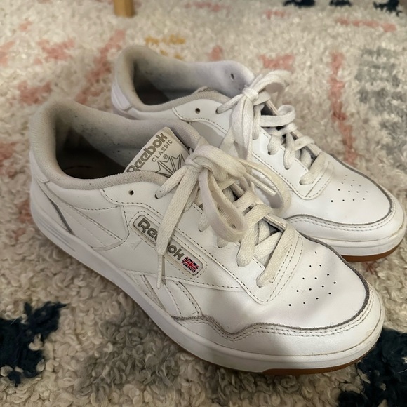 Reebok Shoes - Reebok Club C 85 Vintage sneaker in white Size 6.5 women’s